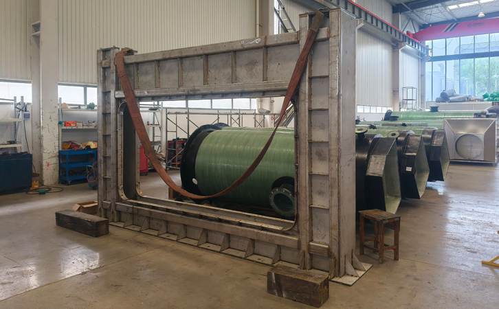 1762325238602432.jpg 780.jpg